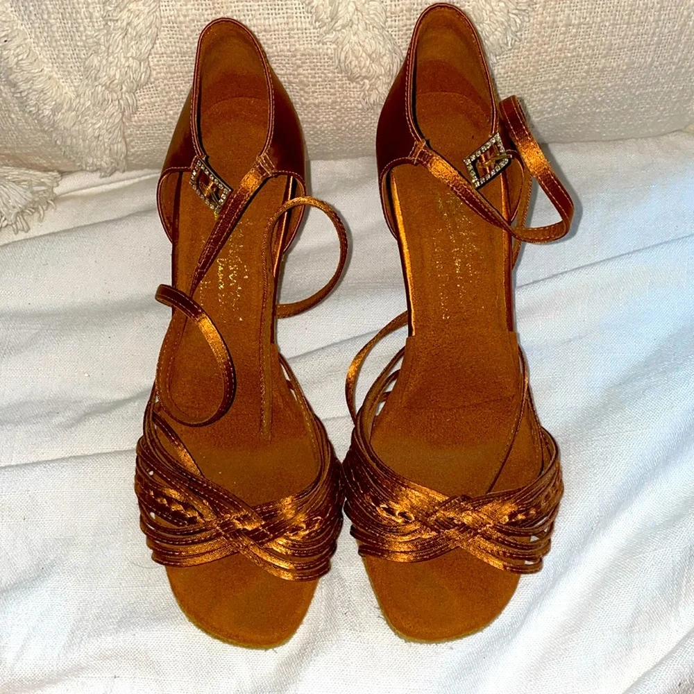IDS (International Dance Shoes) Latin 2.5 inch Heels Size: UK 6 or US 8 Ballroom - Picture 1 of 8